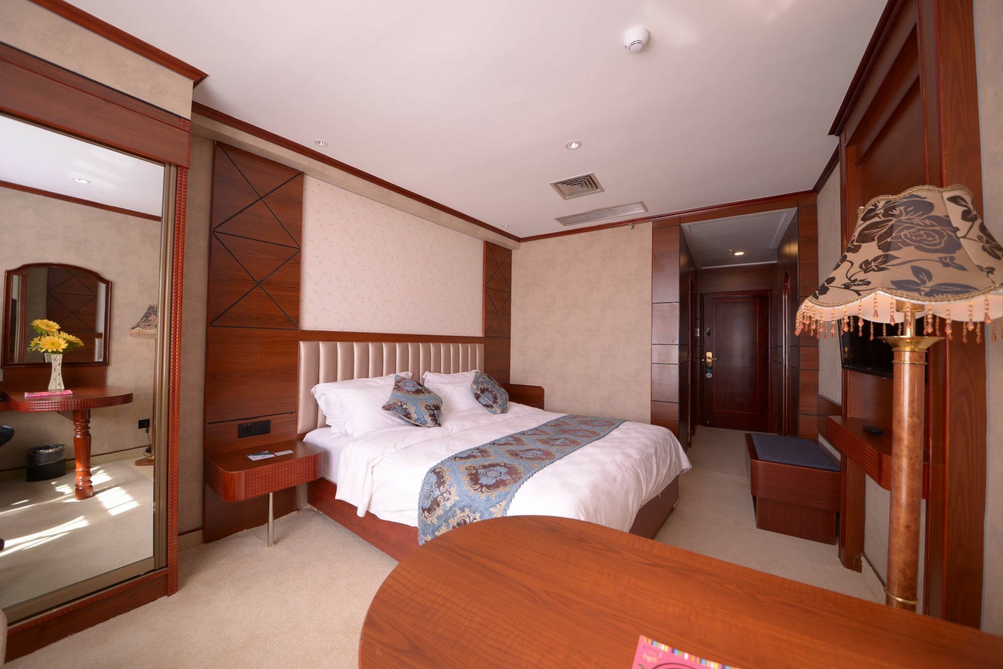 Harbin Bremen Train Station Hotel Esterno foto