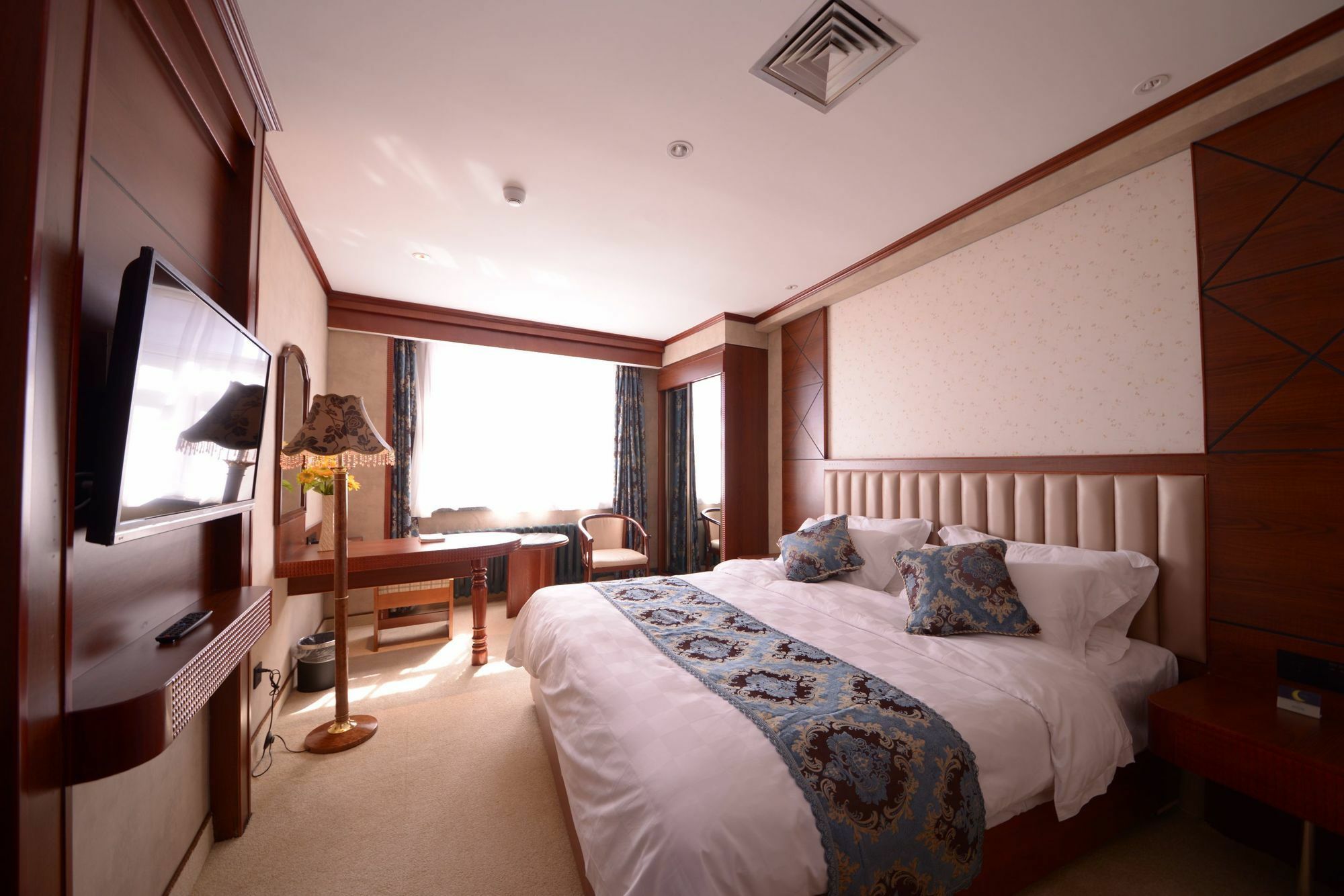 Harbin Bremen Train Station Hotel Esterno foto