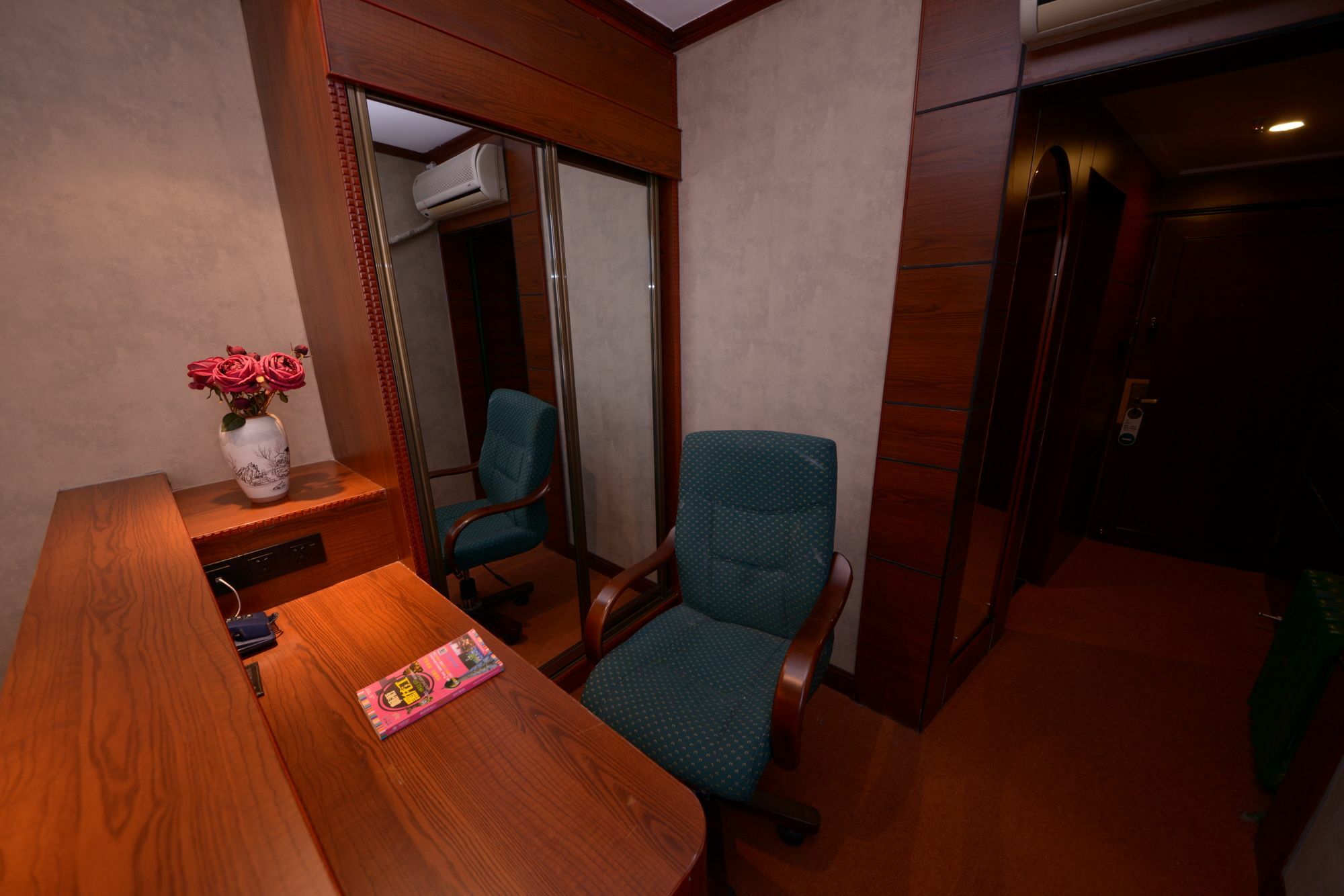 Harbin Bremen Train Station Hotel Esterno foto