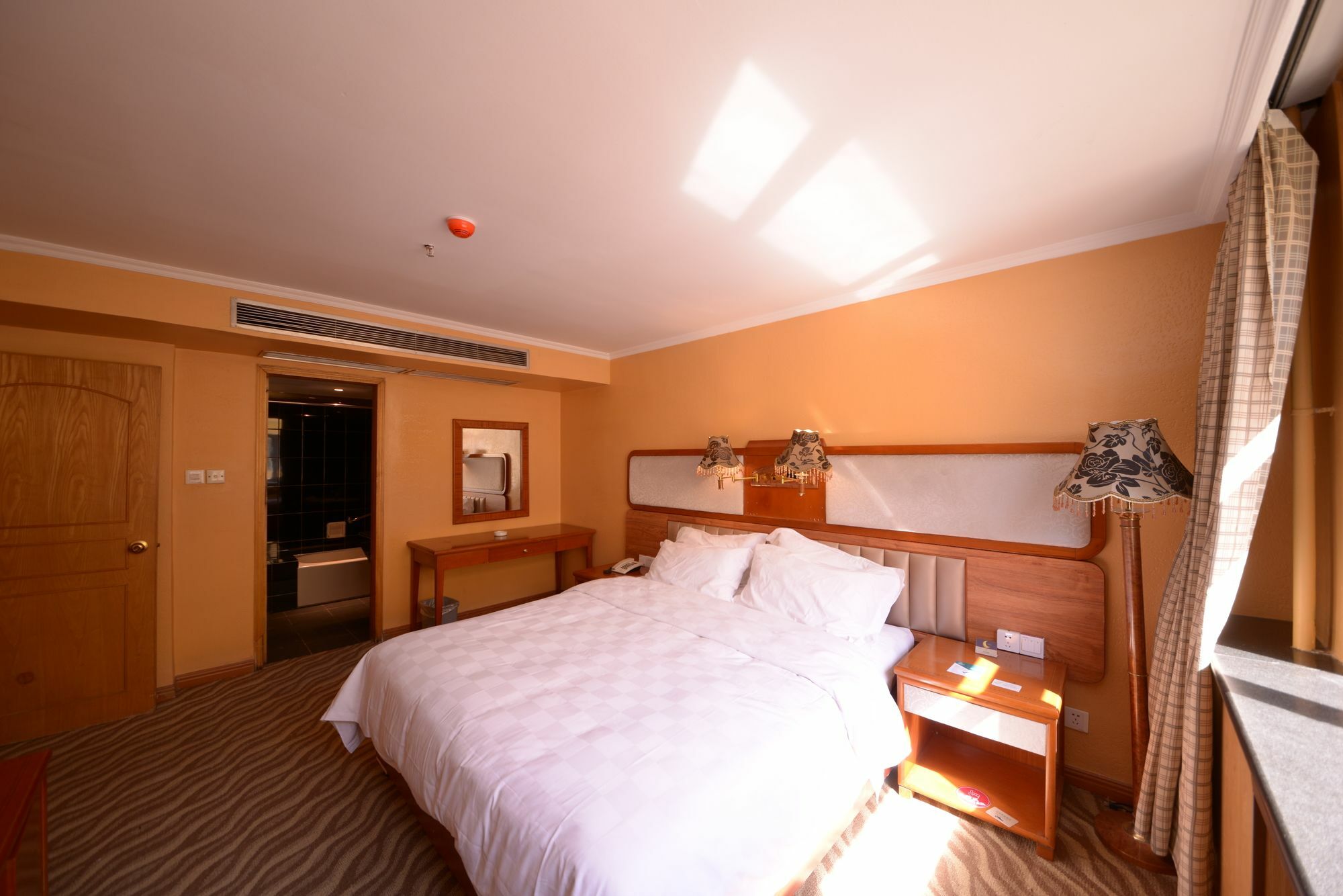 Harbin Bremen Train Station Hotel Esterno foto