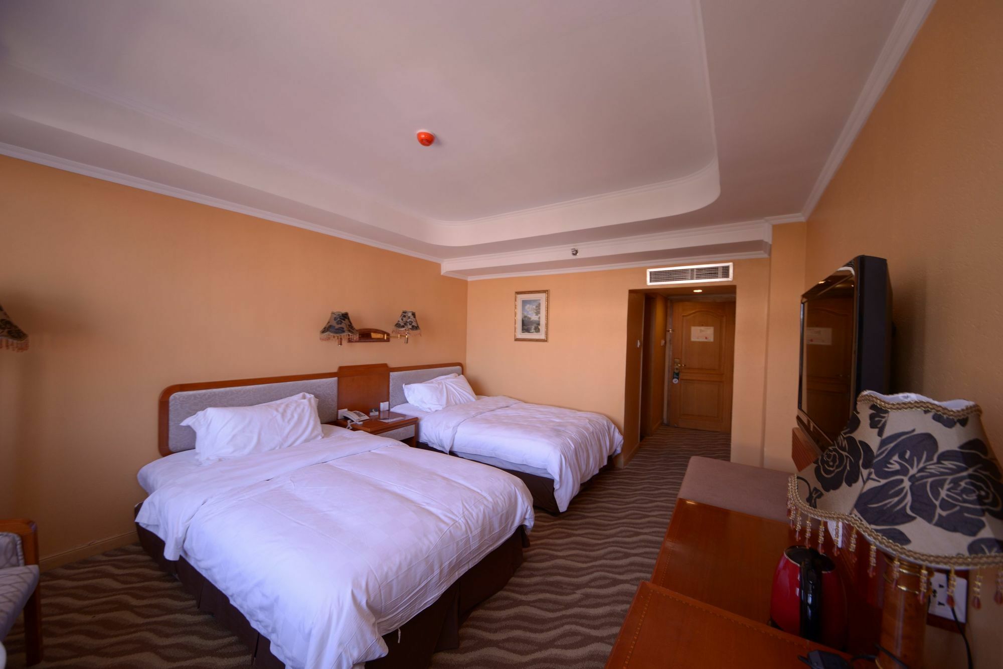 Harbin Bremen Train Station Hotel Esterno foto